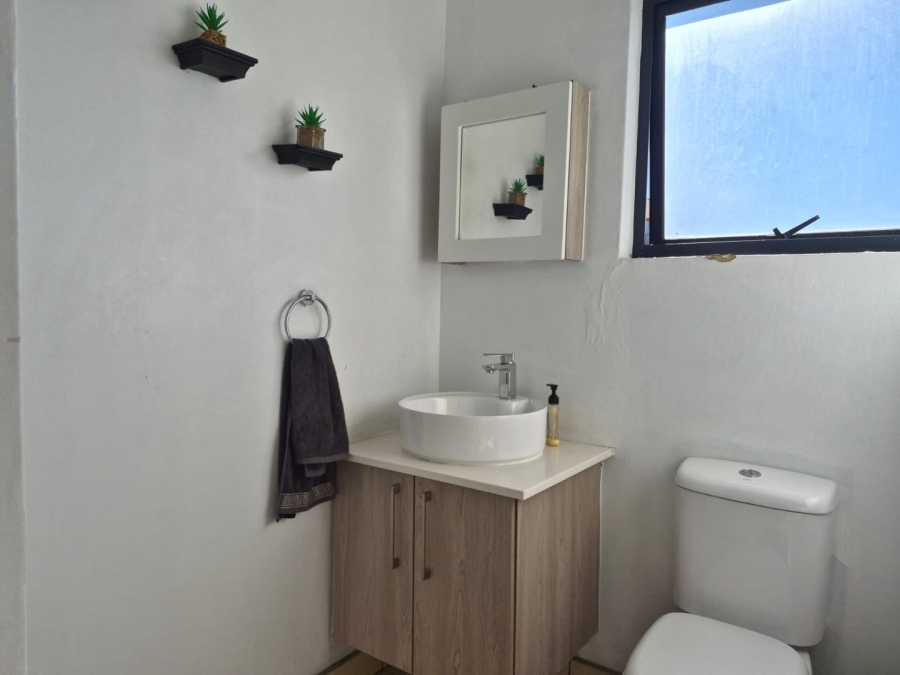  Bedroom Property for Sale in Halfway Gardens Gauteng