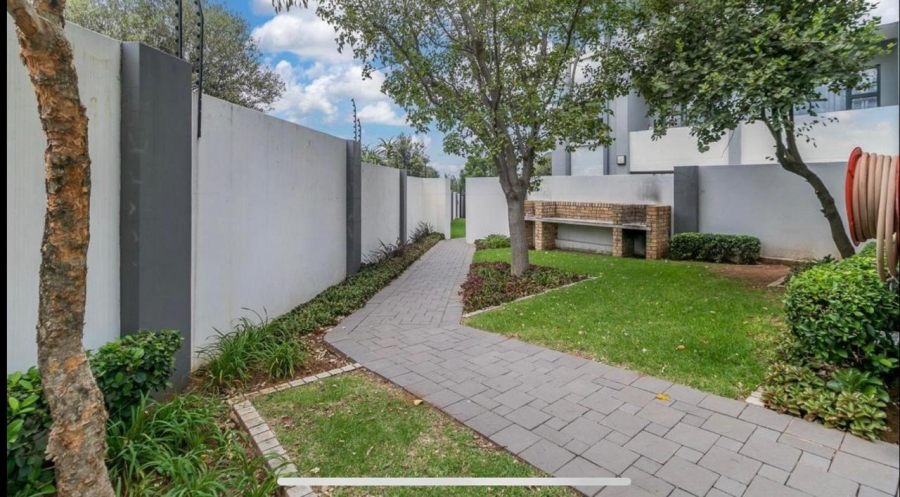 1 Bedroom Property for Sale in Halfway Gardens Gauteng