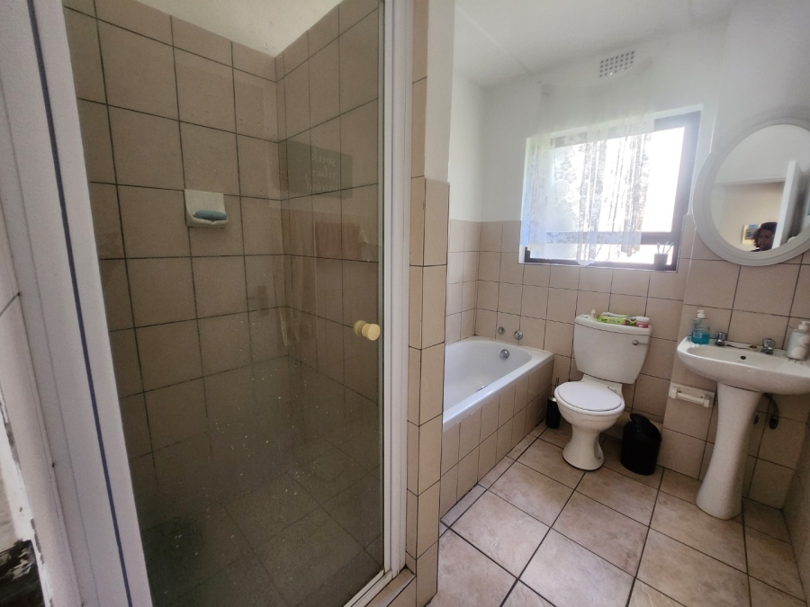 2 Bedroom Property for Sale in Kengies Gauteng
