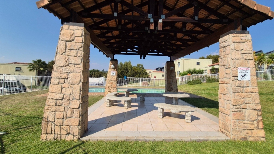 2 Bedroom Property for Sale in Kengies Gauteng