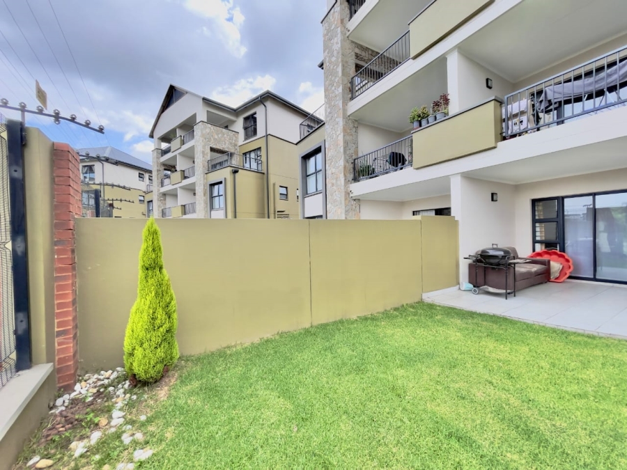 To Let  Bedroom Property for Rent in Waterfall Gauteng