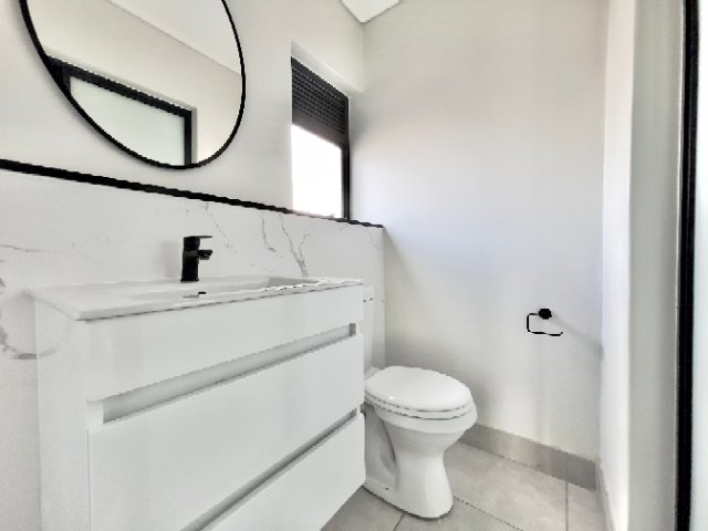 To Let  Bedroom Property for Rent in Waterfall Gauteng