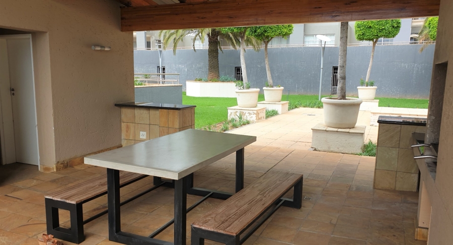 To Let 3 Bedroom Property for Rent in Sandown Gauteng