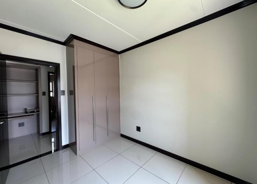 To Let 2 Bedroom Property for Rent in Blue Hills AH Gauteng