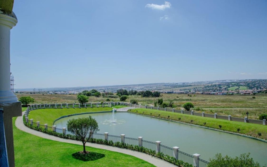 To Let 2 Bedroom Property for Rent in Blue Hills AH Gauteng