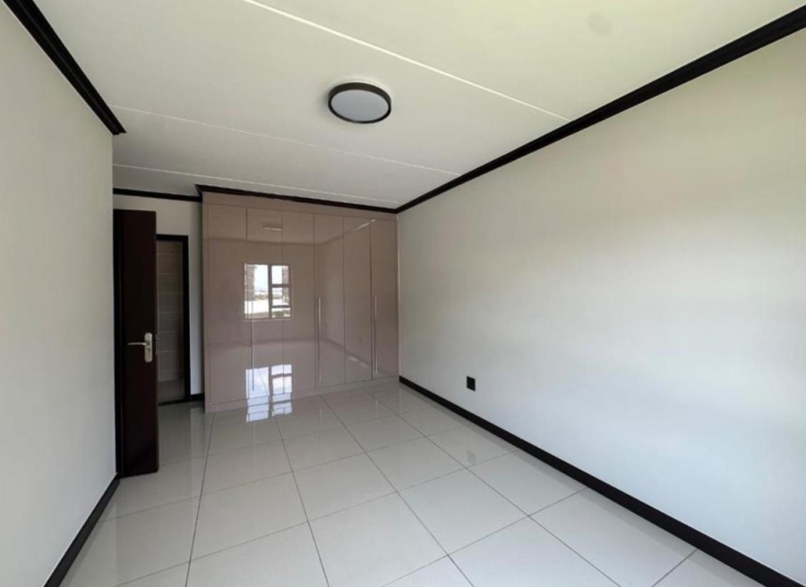 To Let 2 Bedroom Property for Rent in Blue Hills AH Gauteng