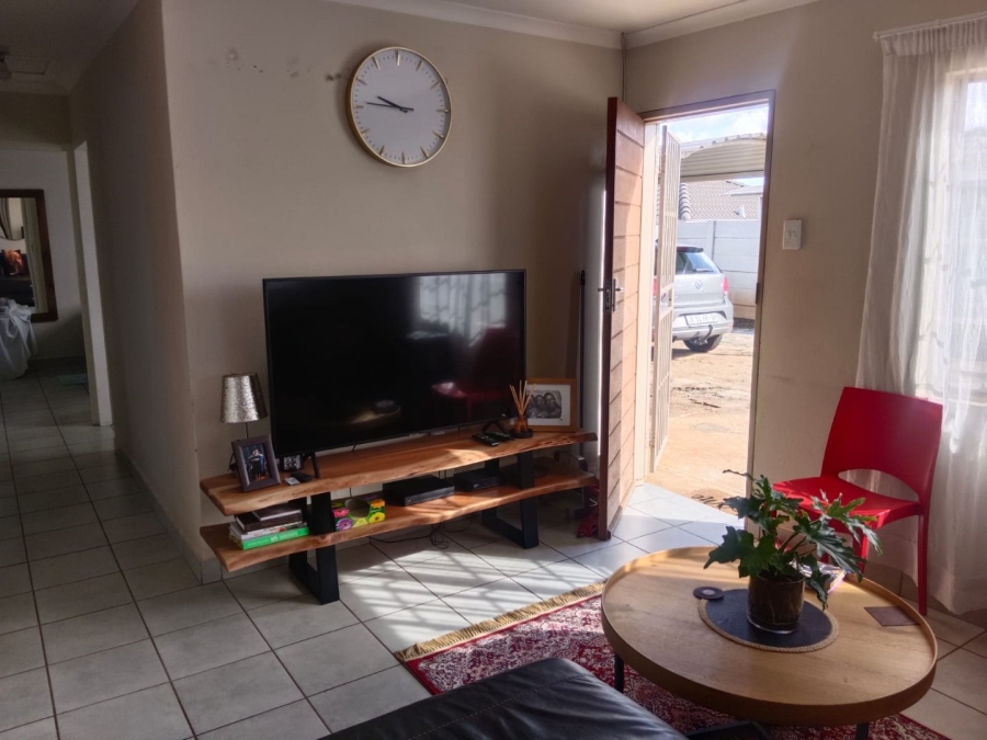 3 Bedroom Property for Sale in Sky City Gauteng