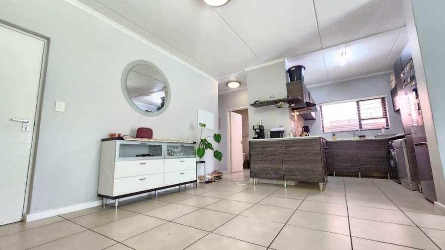 3 Bedroom Property for Sale in Greenstone Crest Gauteng