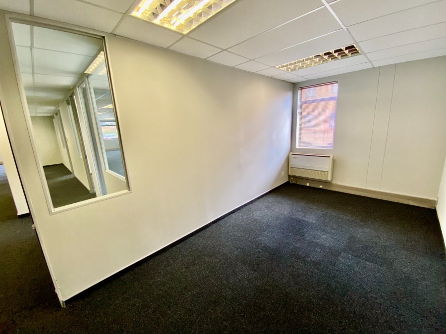 To Let Commercial Property for Rent in Faerie Glen Gauteng