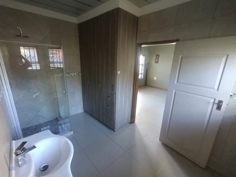 1 Bedroom Property for Sale in Cullinan Gauteng