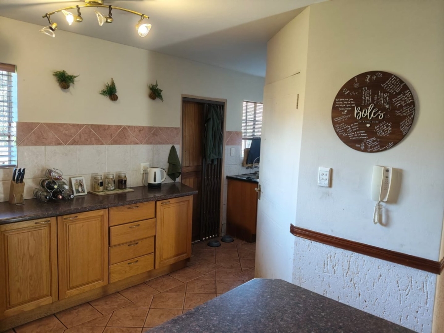 3 Bedroom Property for Sale in Eldoraigne Gauteng