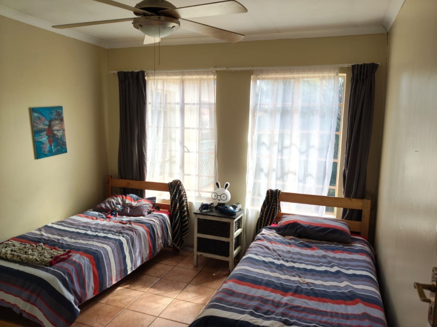 3 Bedroom Property for Sale in Eldoraigne Gauteng