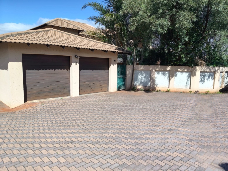 3 Bedroom Property for Sale in Eldoraigne Gauteng