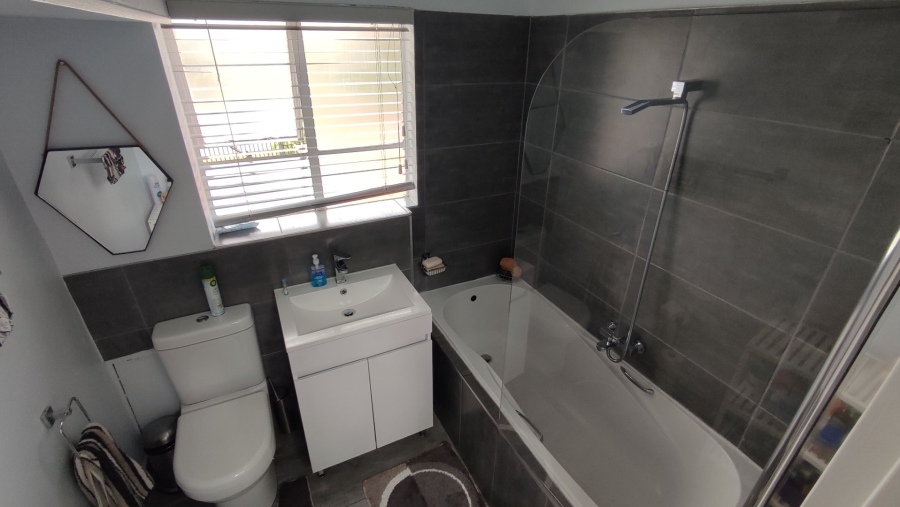 3 Bedroom Property for Sale in Tamara Park Gauteng