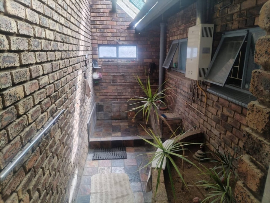3 Bedroom Property for Sale in The Reeds Gauteng
