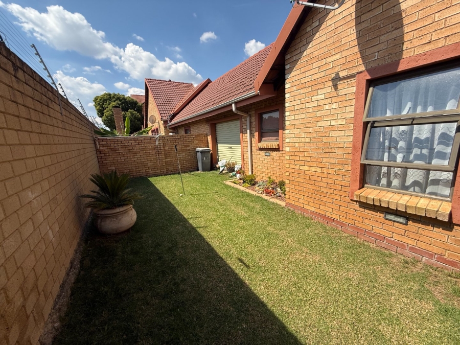 To Let 3 Bedroom Property for Rent in Brooklands Lifestyle Estate Gauteng