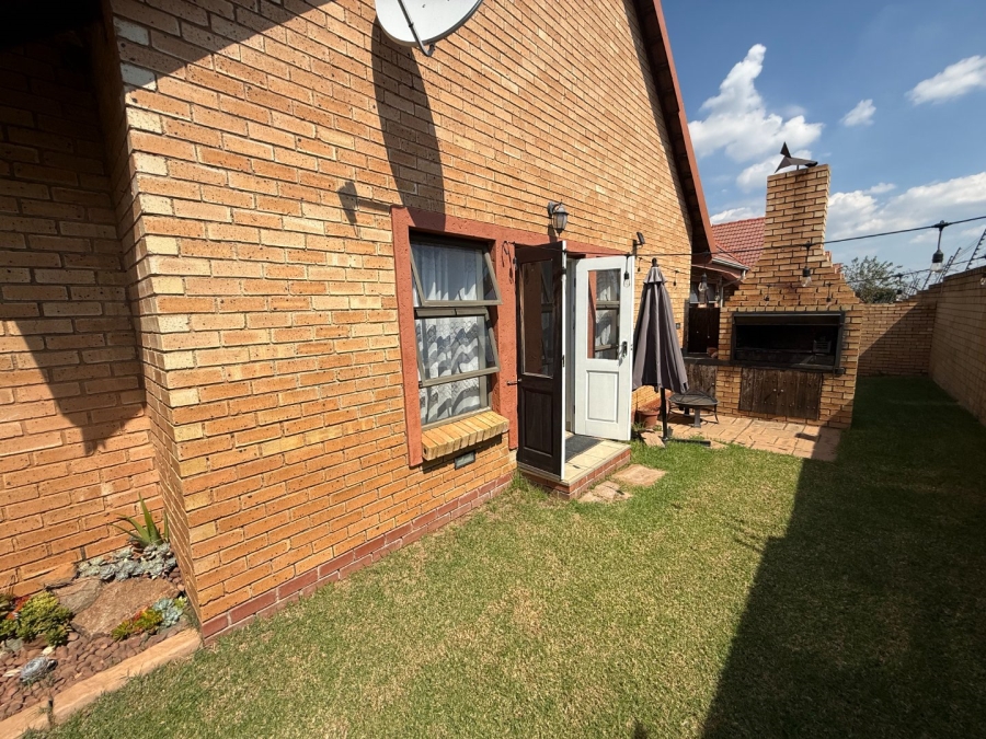 To Let 3 Bedroom Property for Rent in Brooklands Lifestyle Estate Gauteng