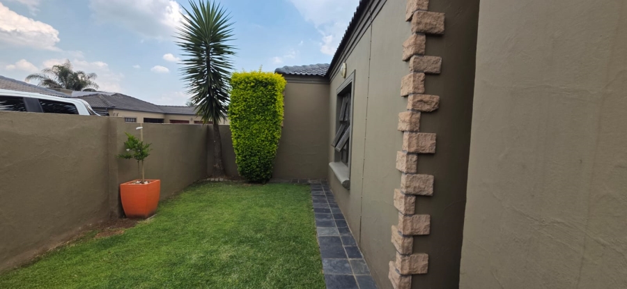 3 Bedroom Property for Sale in Beyers Park Gauteng