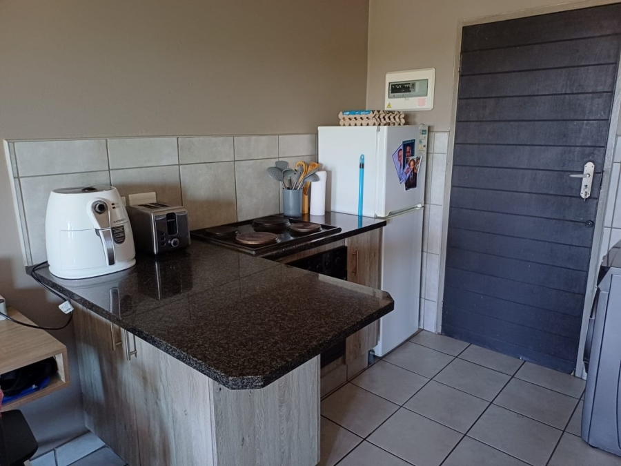 2 Bedroom Property for Sale in Heuweloord Gauteng