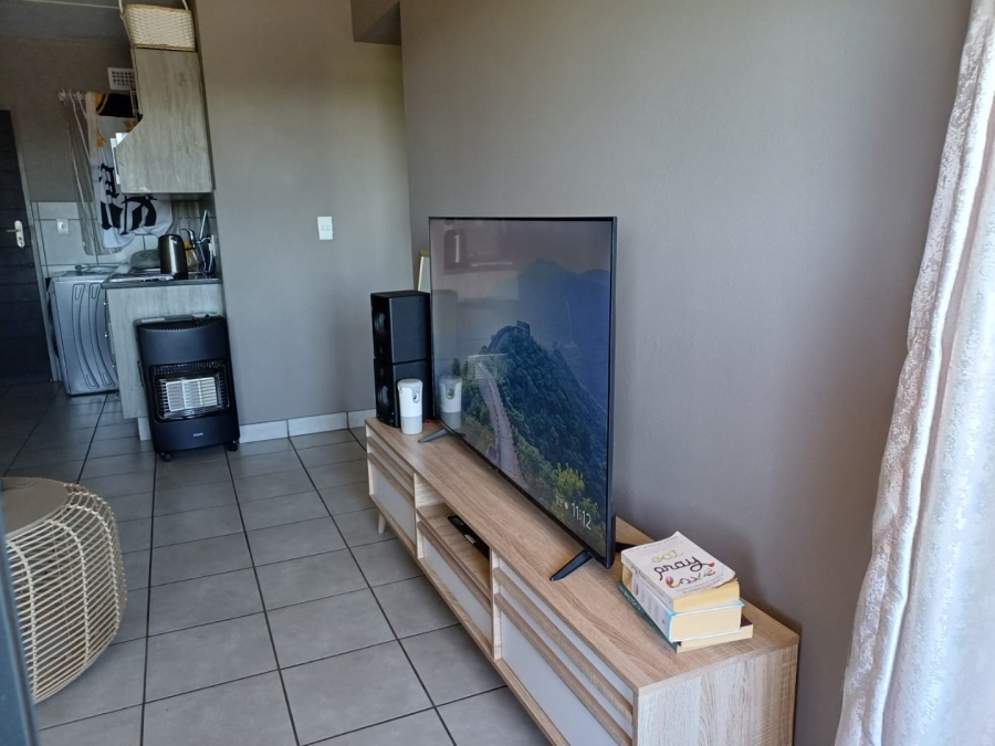 2 Bedroom Property for Sale in Heuweloord Gauteng