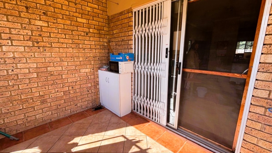 3 Bedroom Property for Sale in Eco Park Gauteng