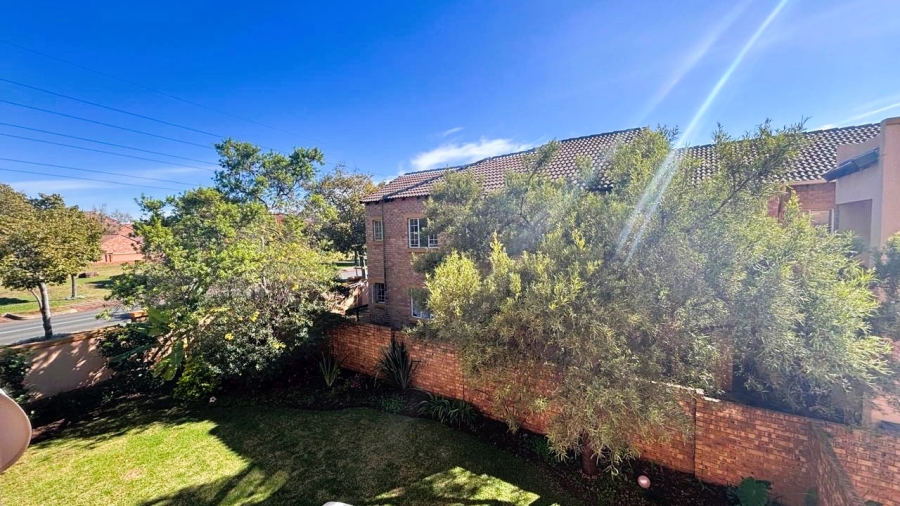 3 Bedroom Property for Sale in Eco Park Gauteng