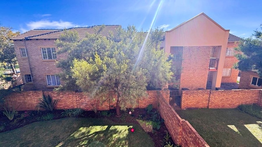 3 Bedroom Property for Sale in Eco Park Gauteng