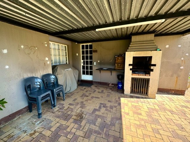 3 Bedroom Property for Sale in Sunward Park Gauteng