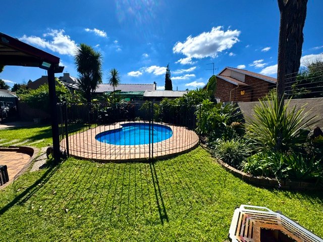 3 Bedroom Property for Sale in Sunward Park Gauteng