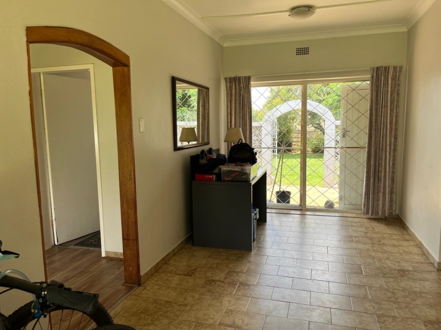 To Let 4 Bedroom Property for Rent in Farrarmere Gauteng