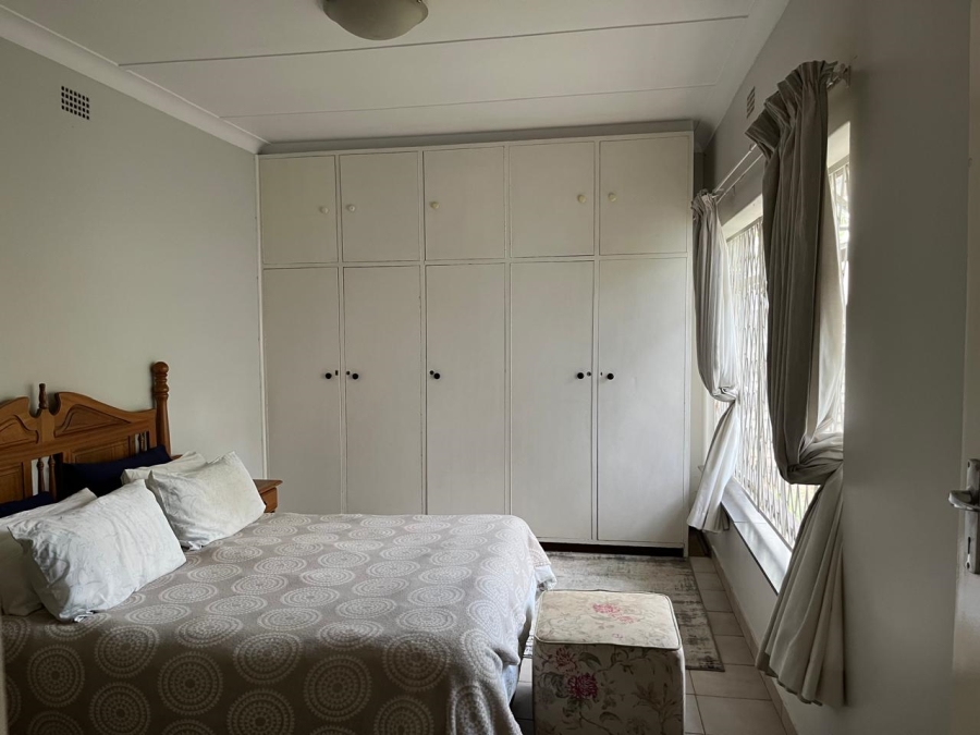 To Let 4 Bedroom Property for Rent in Farrarmere Gauteng