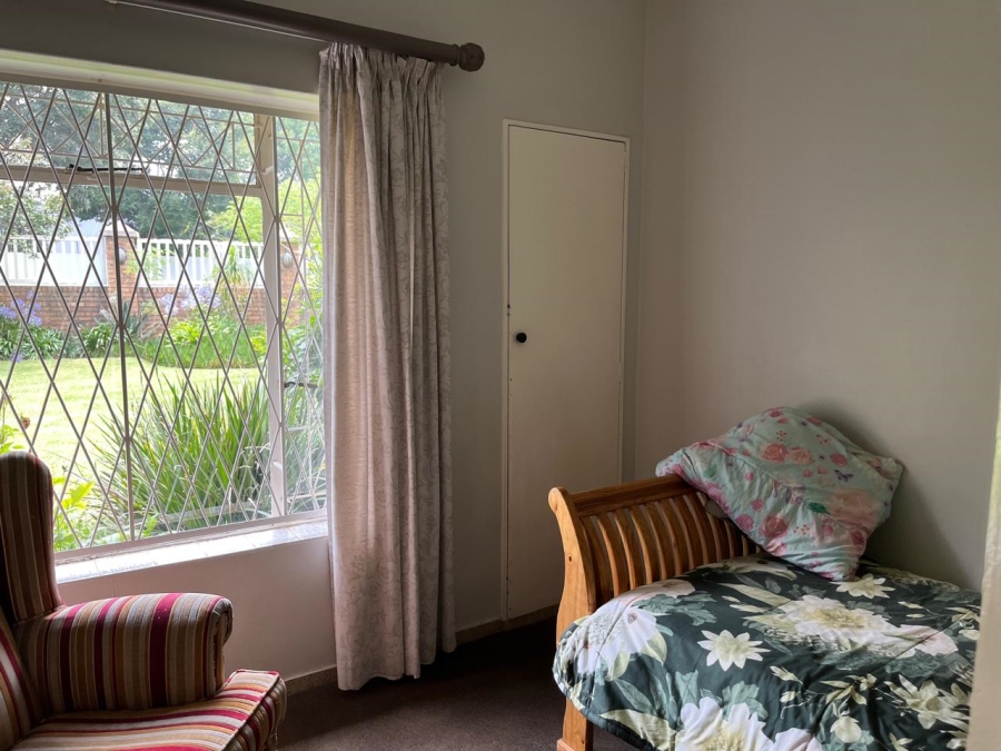 To Let 4 Bedroom Property for Rent in Farrarmere Gauteng