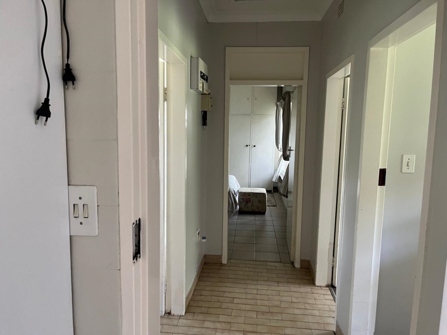 To Let 4 Bedroom Property for Rent in Farrarmere Gauteng