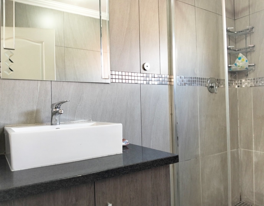 3 Bedroom Property for Sale in Amberfield Valley Gauteng