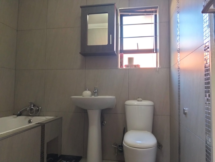 3 Bedroom Property for Sale in Amberfield Valley Gauteng