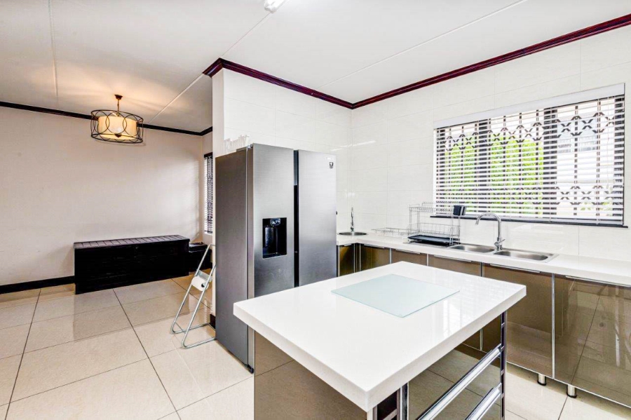 3 Bedroom Property for Sale in Carlswald Gauteng