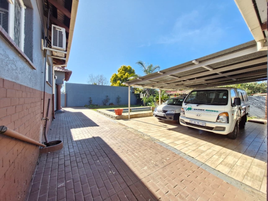 To Let 3 Bedroom Property for Rent in Dinwiddie Gauteng