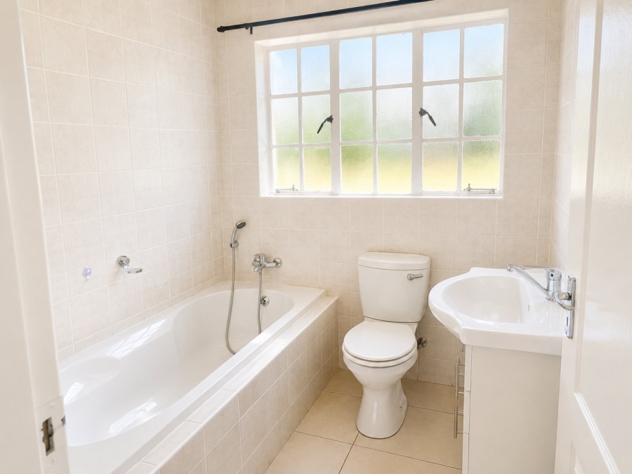 3 Bedroom Property for Sale in Amorosa Gauteng