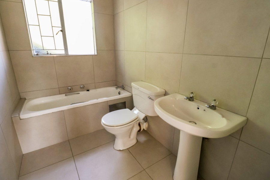  Bedroom Property for Sale in Moreleta Park Gauteng