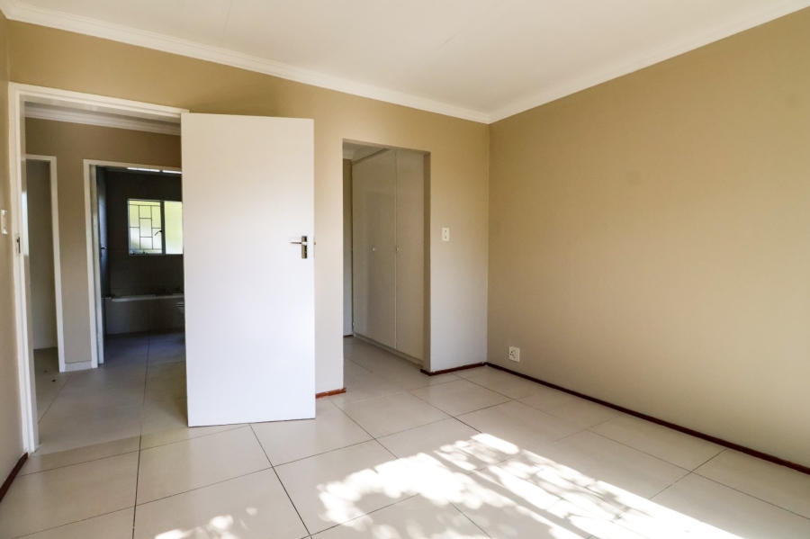  Bedroom Property for Sale in Moreleta Park Gauteng