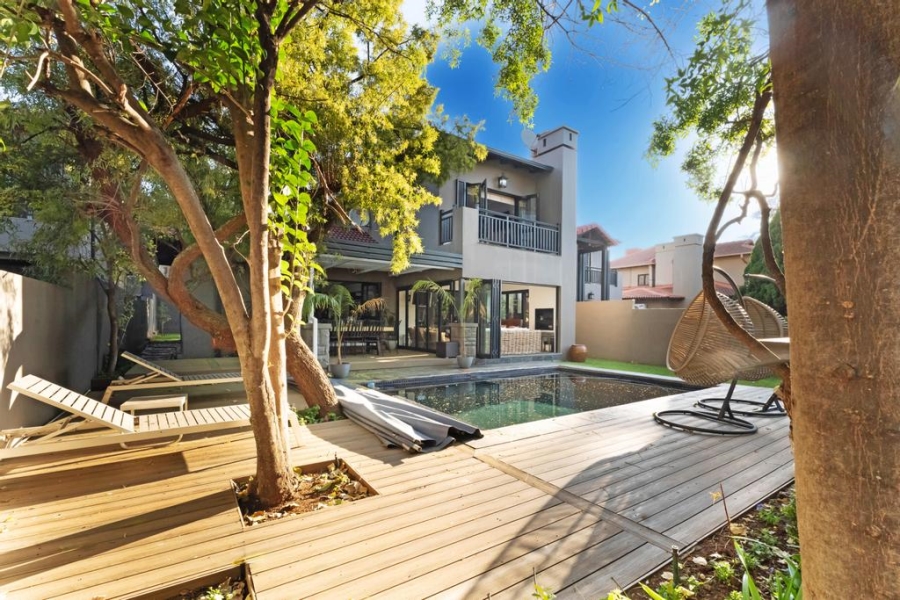 To Let 5 Bedroom Property for Rent in Fourways Gauteng