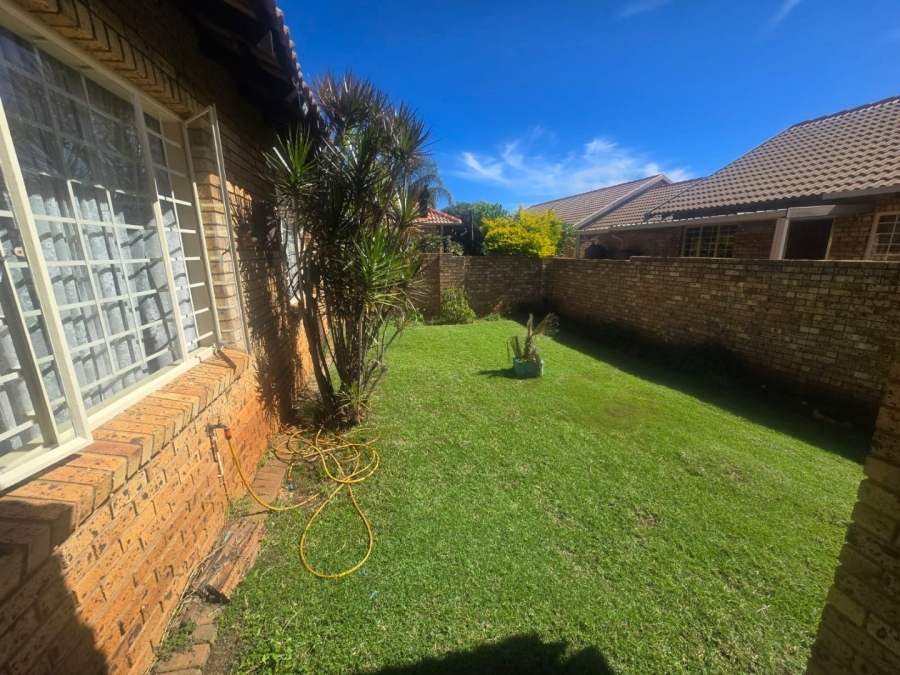 3 Bedroom Property for Sale in Annlin Gauteng