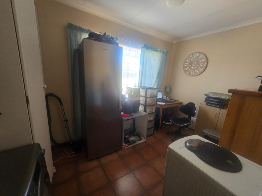 3 Bedroom Property for Sale in Annlin Gauteng