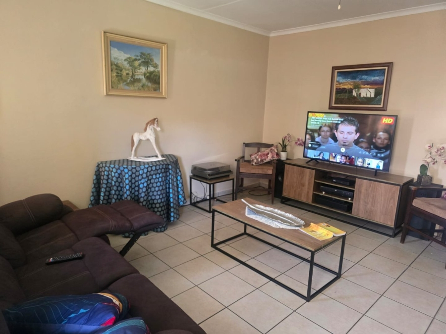 3 Bedroom Property for Sale in Annlin Gauteng