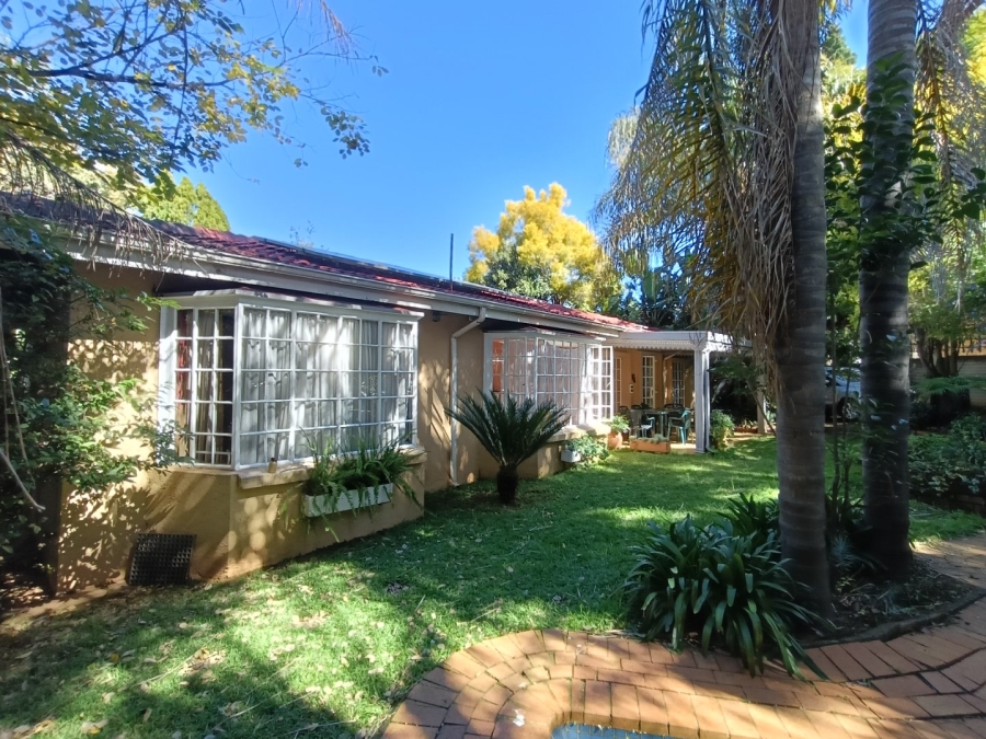 3 Bedroom Property for Sale in Glen Marais Gauteng