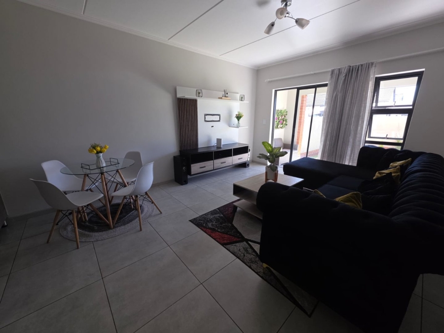 To Let 2 Bedroom Property for Rent in Glen Marais Gauteng