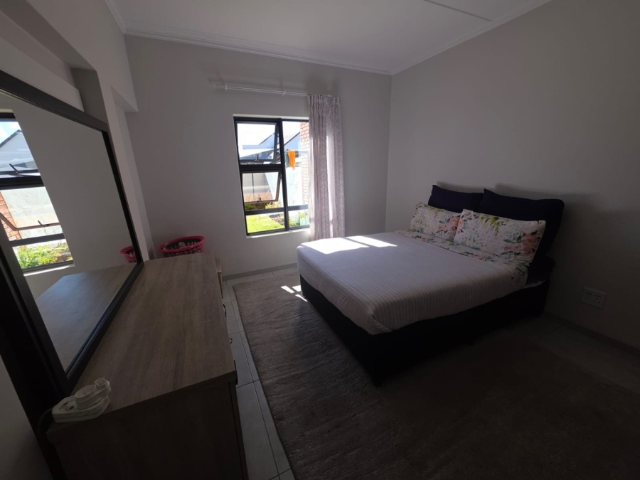 To Let 2 Bedroom Property for Rent in Glen Marais Gauteng