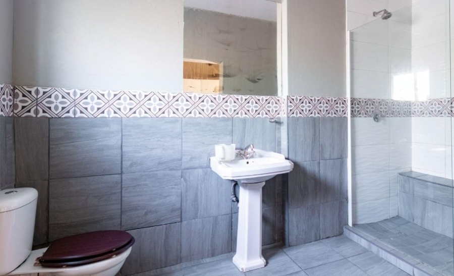 6 Bedroom Property for Sale in Amandasig Gauteng