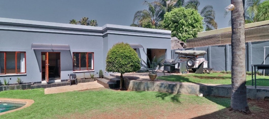 6 Bedroom Property for Sale in Amandasig Gauteng