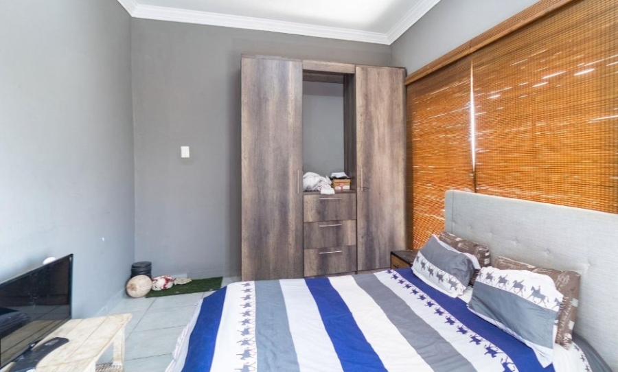 6 Bedroom Property for Sale in Amandasig Gauteng